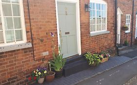 19 Upper Linney